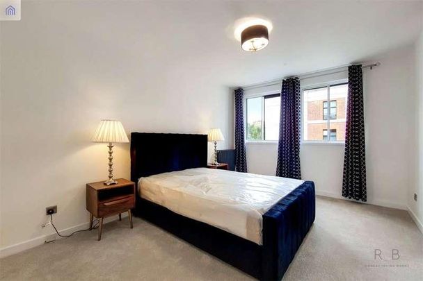 Queen Anne Street, Marylebone, London, W1G - Photo 1