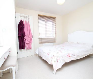 3 bedroom terraced house to rent - Photo 4