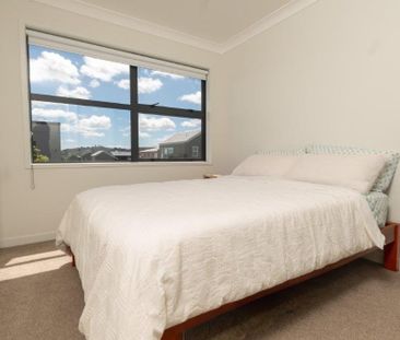 Fabulous in Flatbush - Photo 3