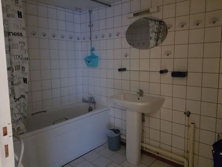 Location Appartement 1 pièce 37m² ST SAULVE 59880 - Photo 3