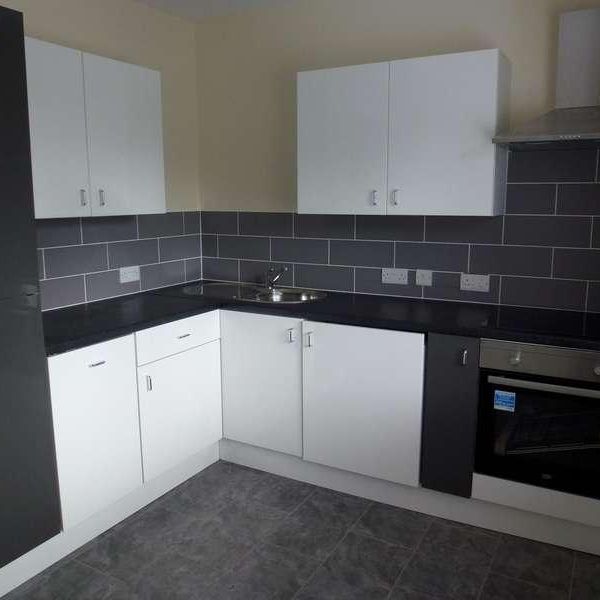 Peartree Avenue - Bitterne, SO19 - Photo 1