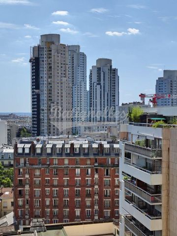 Location Appartement 2 pièces 49m² PARIS 19ème - Photo 4