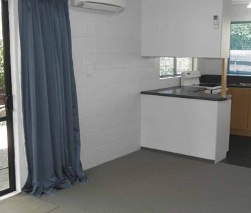 Accross From Sylvia Park - Photo 4