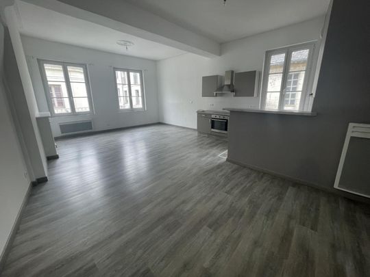 Location Appartement 3 pièces 68m² LOCHES 37600 - Photo 1