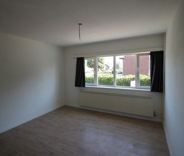 Een woning met 4 slaapkamers, autostaanplaats en stadskoer. - Photo 6