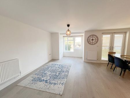 2 bedroom flat to rent - Photo 3