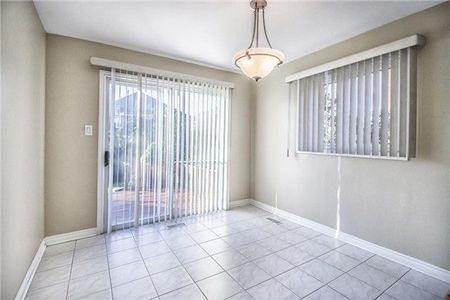 For Lease - 2667 Wynten Way, Oakville, Ontario - Photo 4
