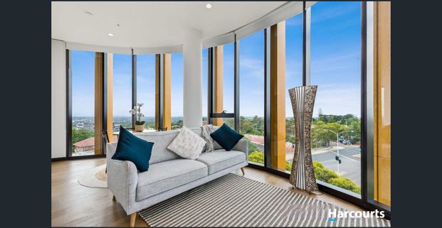 Fully Furnished Luxurious Living - Photo 1