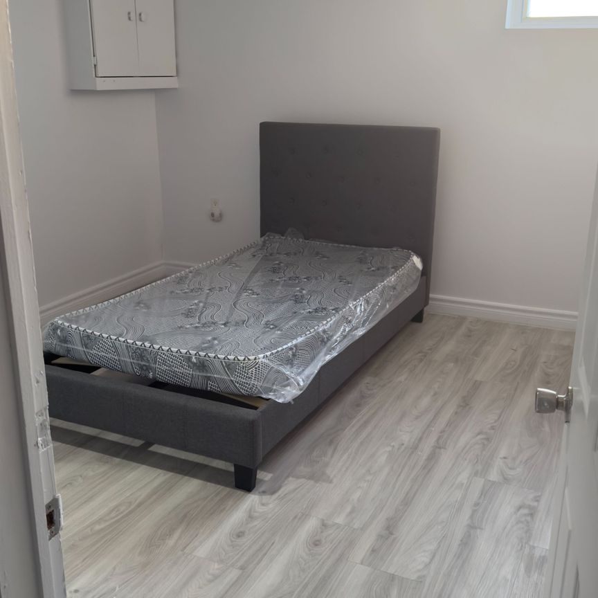 For Lease - 29 Penzance Drive, Toronto, Ontario - Photo 1