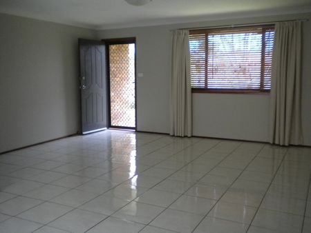 24 Eucalypt Ave, Tamworth, NSW 2340 - Photo 2