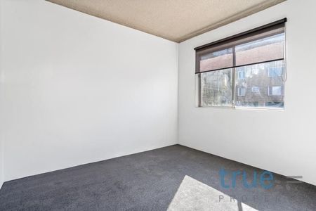 LIGHT FILLED APARTMENT IN IDEAL LOCATION - Photo 3