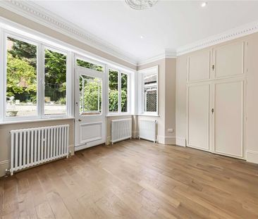 Wonderful 3 bedroom garden apartment, on a much loved road in Hamps... - Photo 4