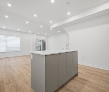For Lease - 3166 Lotus Common, Burlington, Ontario - Photo 3