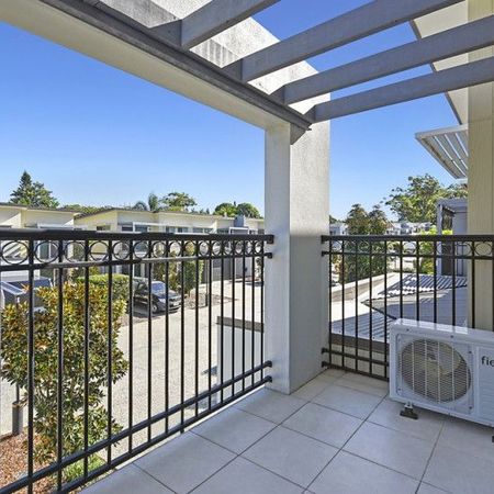 Spacious, Private Townhouse - Photo 4