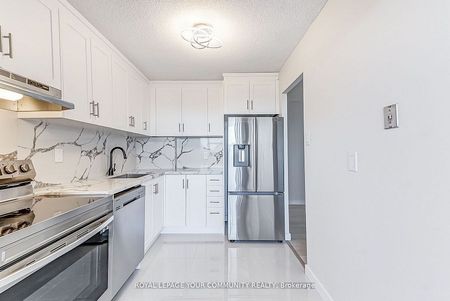 For Lease - 530 Lolita Gardens Unit# 406, Mississauga, Ontario - Photo 3