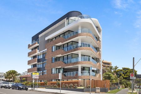 2/1 Smith St, 2500, Wollongong Nsw - Photo 2