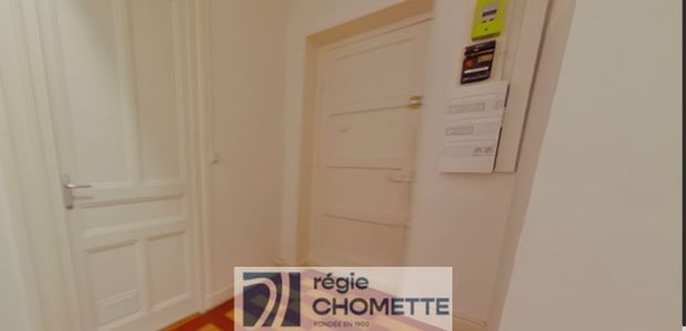 CHARLES 5 - Photo 1