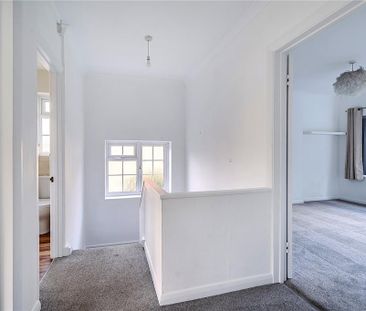 4 bedroom detached house to rent - Photo 3