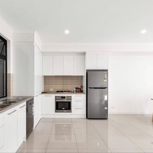 Lightsview - Photo 2