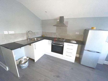 Adelaide Road, Southall, UB2 - Photo 4