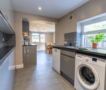 5 Bed Terraced House, Berkeley Road, SO15 - Photo 6