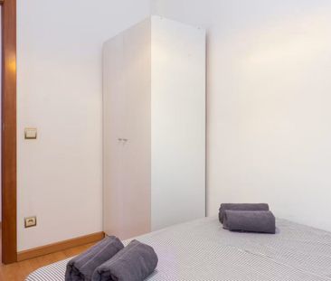 15 Carrer Martorell, L'Hospitalet de Llobregat, Catalonia 08021 - Photo 5