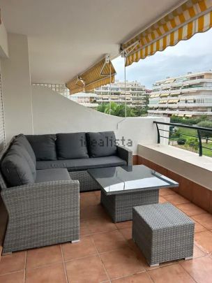 Alquiler de piso en Camino Cortes - Photo 1