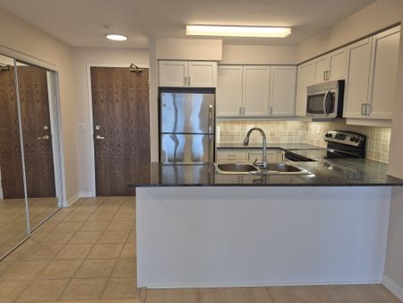 For Lease - 185 Oneida Crescent Unit# 805, Richmond Hill, Ontario - Photo 5