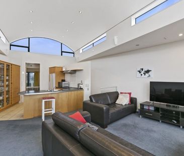 Penthouse living at its best - Photo 1