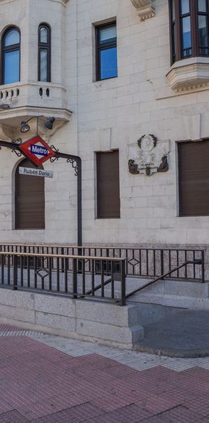 102 C. de Serrano, Madrid, Community of Madrid 28006 - Photo 2