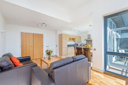 2 bedroom flat to rent - Photo 3