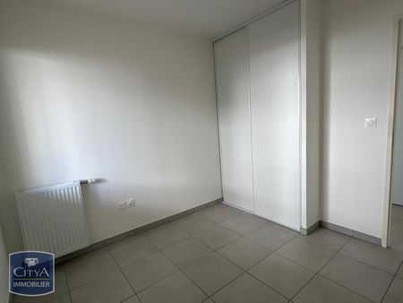 Location Appartement 4 pièces 74m² BEAUZELLE 31700 - Photo 3