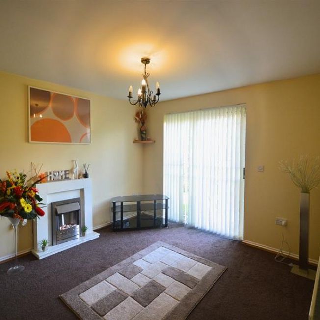 4 Bedroom Detached To Let - Photo 1