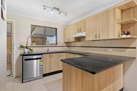 40 Croudace Road, Tingira Heights. - Photo 5