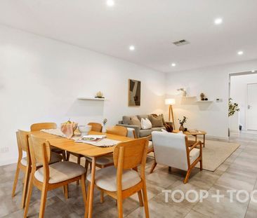 Modern Living just minutes to the CBD! - Photo 4