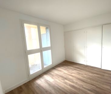 - AUREILHAN - T4 de 72 m2 avec BALCON - - Photo 3