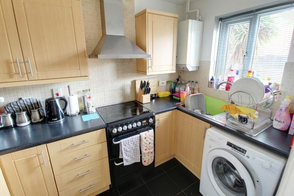 2 bedroom semi-detached house to rent - Photo 1