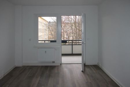 2-Raum-Wohnung im Stadtzentrum Geras mit Aufzug, Balkon und Dusche - Foto 2