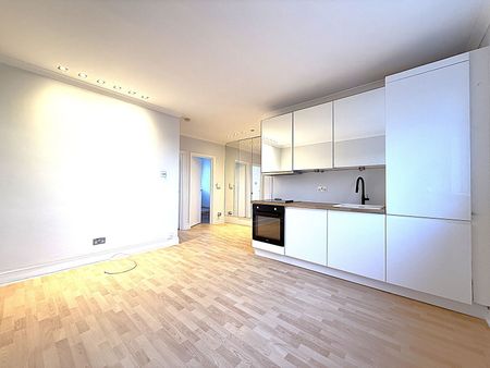 2 bedroom top floor flat, Fernhead Road, London, W9 3ET - Photo 4