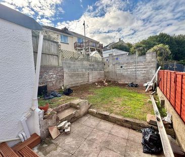 3 bedroom terraced house to rent - Photo 3