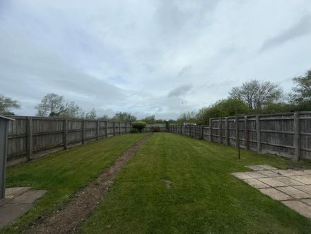 2 bedroom end of terrace house to rent - Photo 5