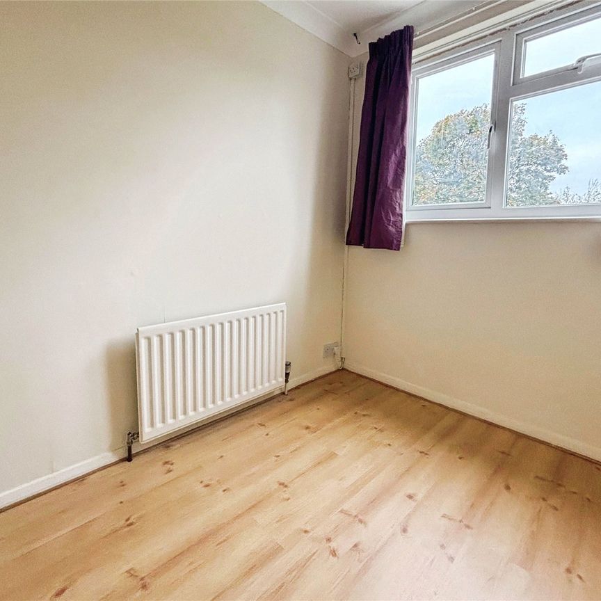 3 bedroom house to rent Avalon Way, Worthing, BN13 - Photo 1