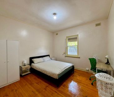 Croydon Park - Photo 1