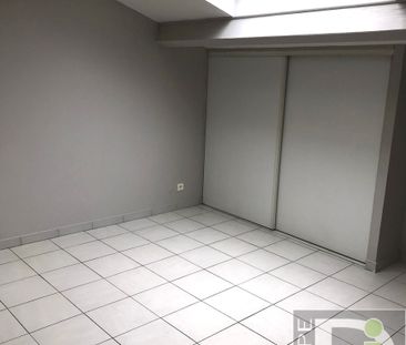 Location Appartement 3 pièces 58m² MONTELEGER 26760 - Photo 1