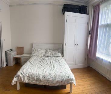 Studio Flat, Danbury Street, N1 - Photo 2