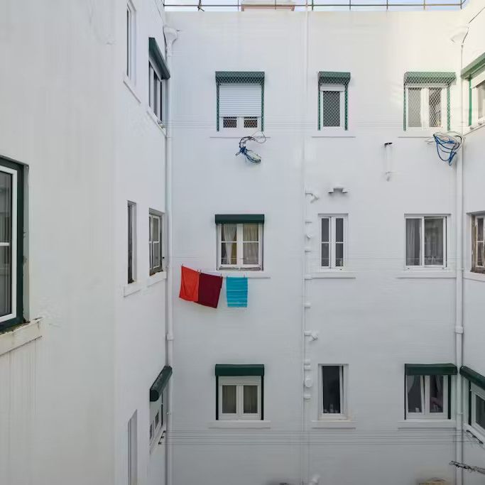 Rua Chaby Pinheiro, Lisbon, Lisbon 1000-078 - Photo 1