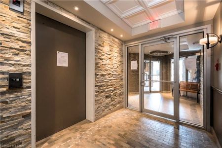 For Lease - 1 Jacksway Crescent Unit# 322, London North, Ontario - Photo 3