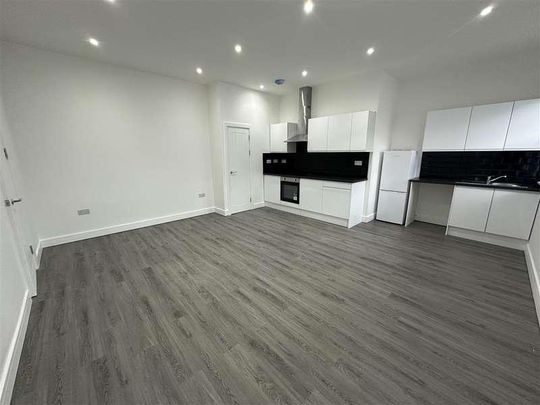 Shirley Road, Southampton, SO15 - Photo 1