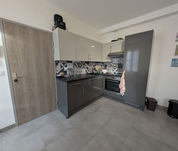 Location Appartement 2 pièces 35m² - Photo 3