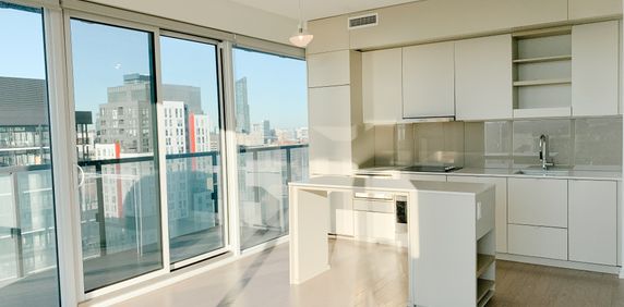 Sunfilled 2Bed, 2Bath Corner unit 101 Peter, 38th floor - Photo 2